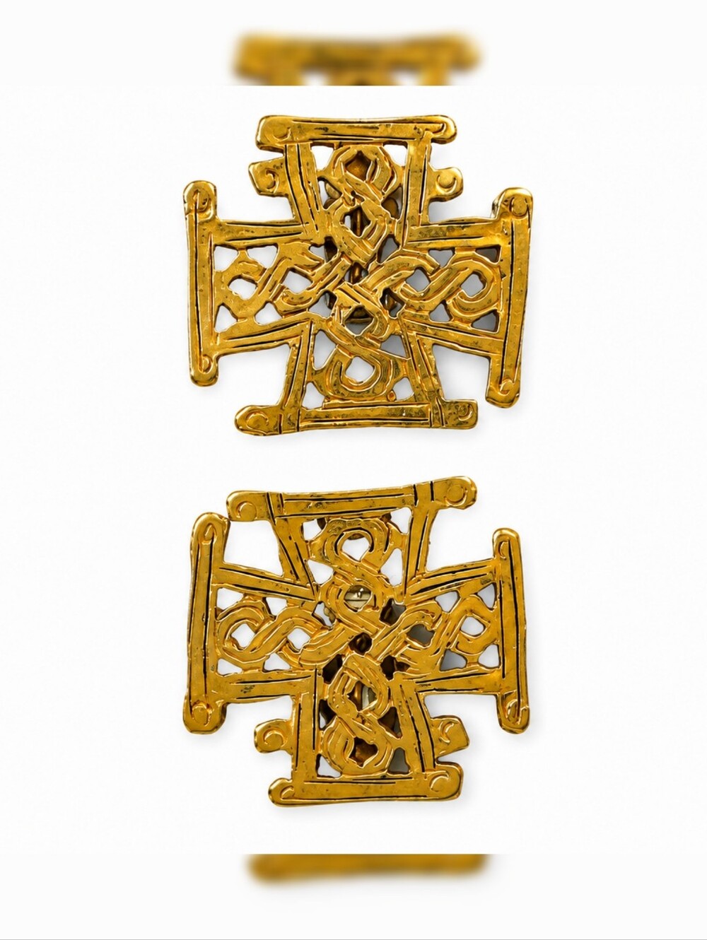 Kirks Folly Vintage 90s Big Chunky Gold Tone Filigree Runway Clip Earrings